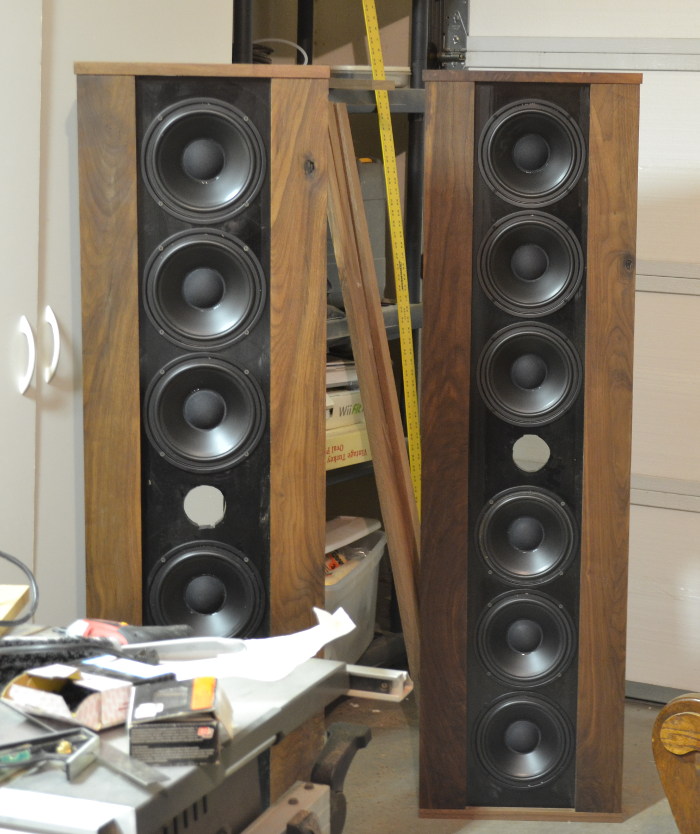 Front view of dipole speakers